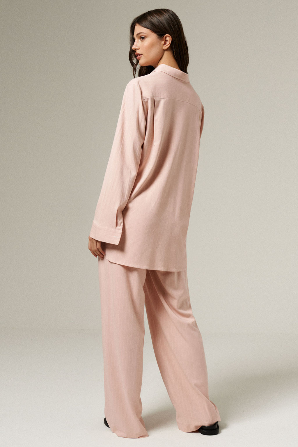 Брючный костюм (блузка, брюки) 186820w (Розовый)