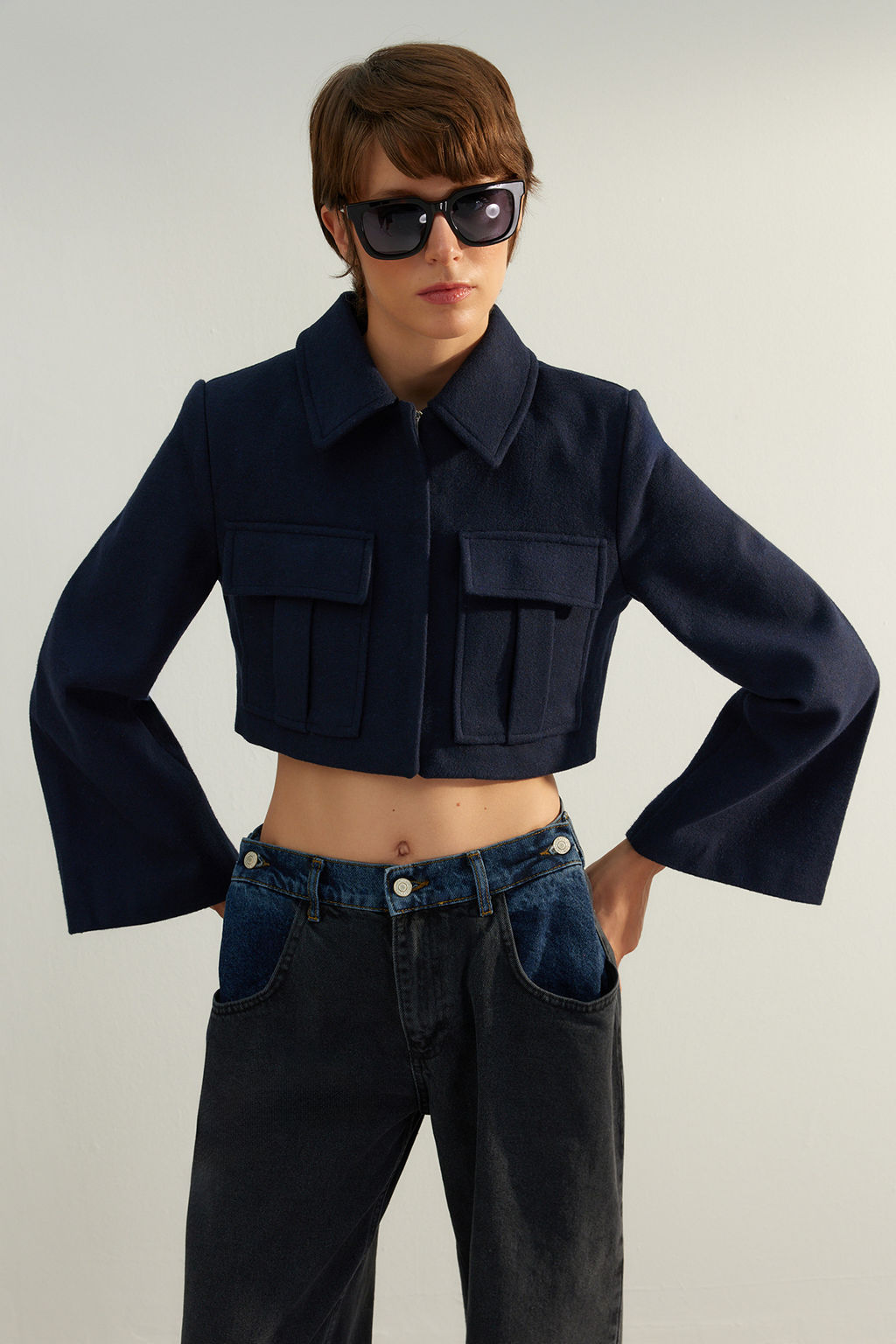 Limited Edition Lacivert Fitted Crop Dokuma Ceket TWOAW24CE00123