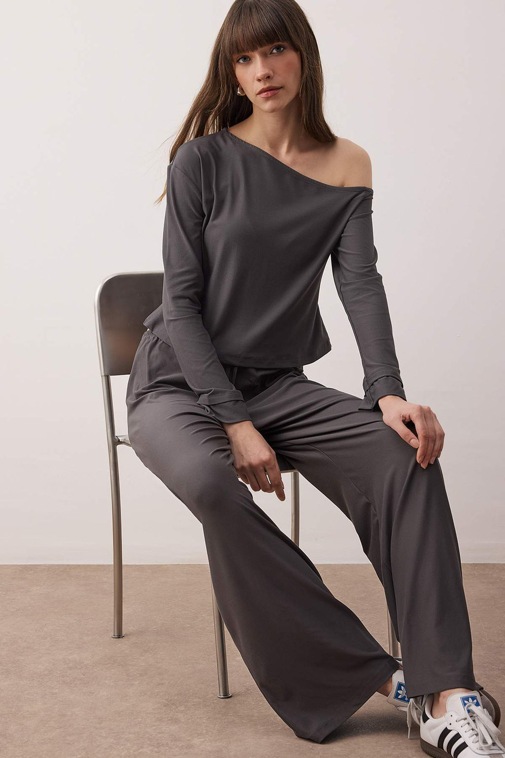 Antrasit Dusuk Kol Detayl? Yumusak Tuseli Esnek Orme Alt - Ust Tak?m TWOAW26AU00089 - Trendyolmilla фото 3