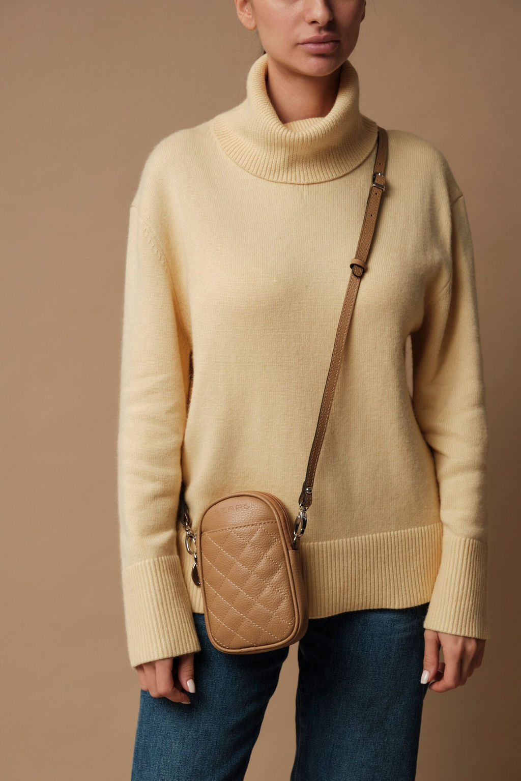 Сумка кожаная Azaro 30832 капучино