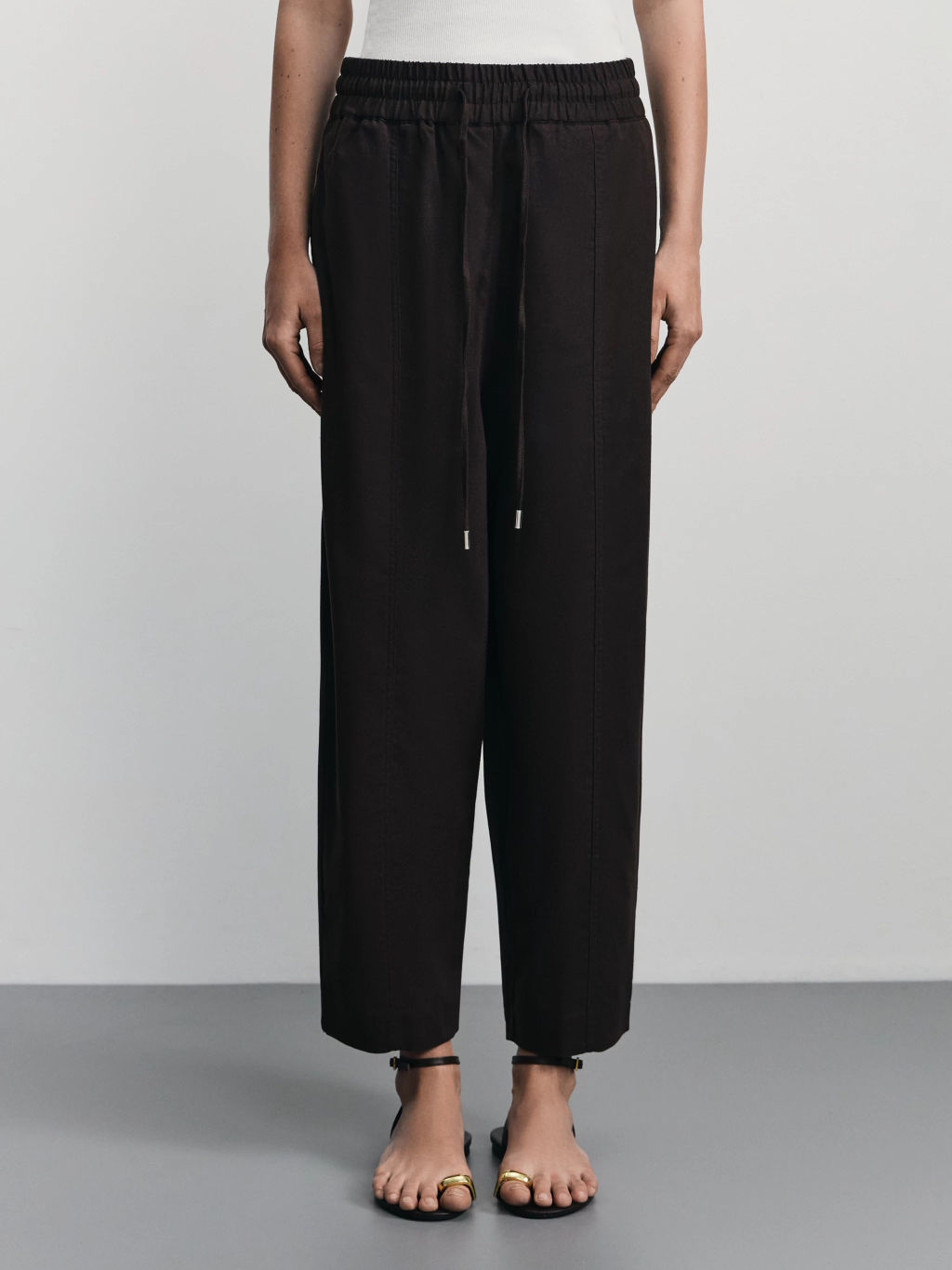 Брюки-джоггеры с вискозой и льном в составе / Zarina  фото 2