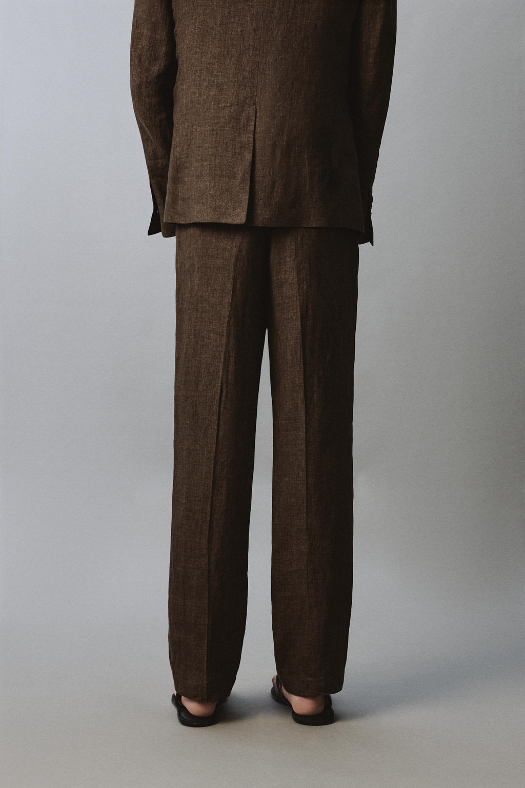 PANTAL?N REGULAR FIT TRAJE 100% LINO / Marr?n oscuro - Zara фото 3