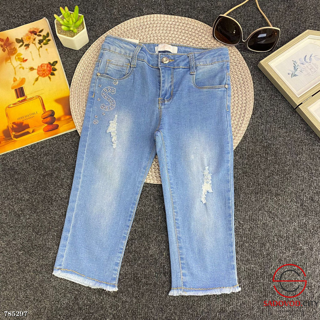 Детские джинсы с узорами