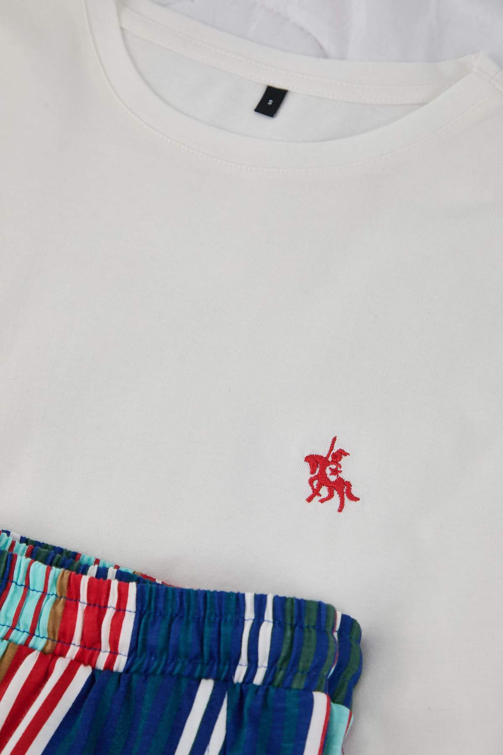 Ekru Regular Kesim Cizgili Orme Pijama Tak?m? TMNAW26PT00062