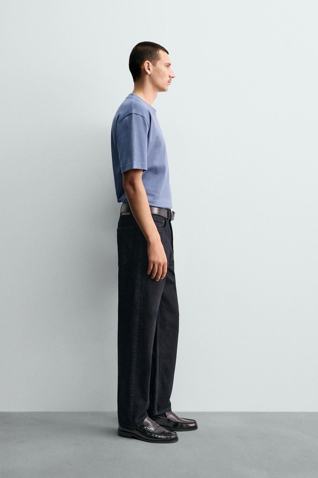 STRAIGHT ANKLE FIT JEANS