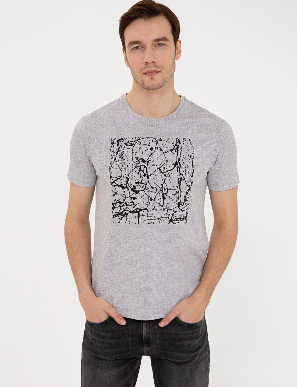 Серая футболка узкого кроя с круглым вырезом