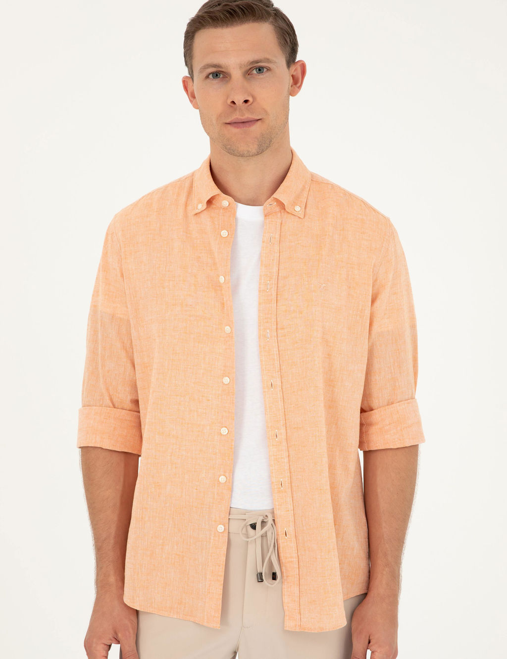 Оранжевая рубашка узкого кроя из смесового льна - Cacharel фото 3