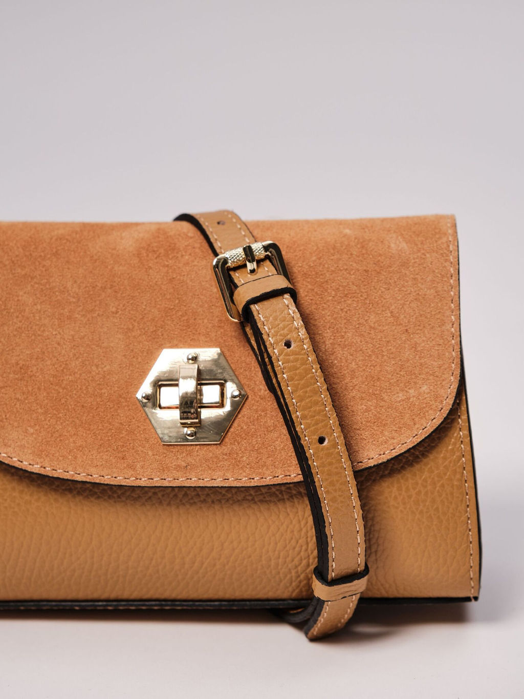 Сумка замшевая Deboro 31033 глина