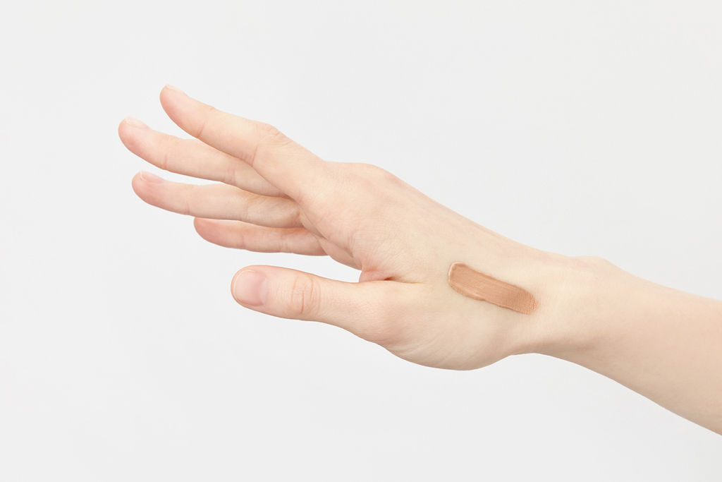 DEBORAH Тональная основа матирующая Extra Mat тон 02 бежевый, 30 мл  фото 7