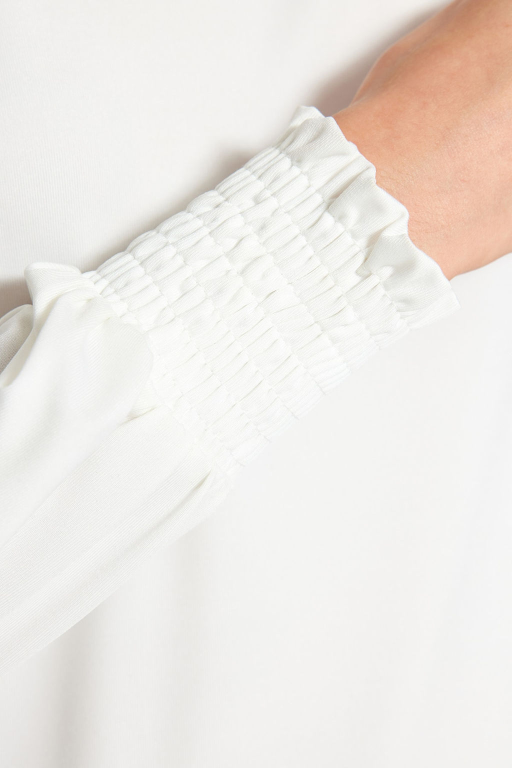 Siyah Dik Yaka Regular Fit Gipe Detayl? Esnek Orme Bluz TWOAW24BZ00022 - Trendyolmilla фото 4