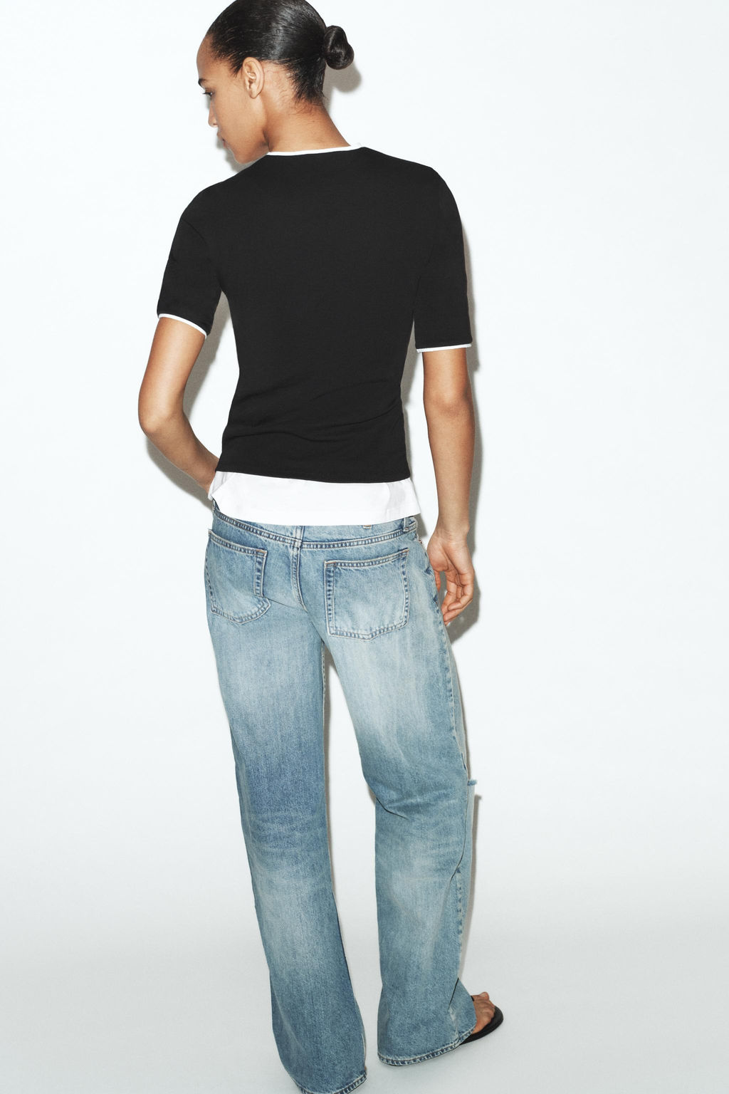 CAMISETA TEXTO VIVOS CONTRASTE / Negro - Zara фото 5