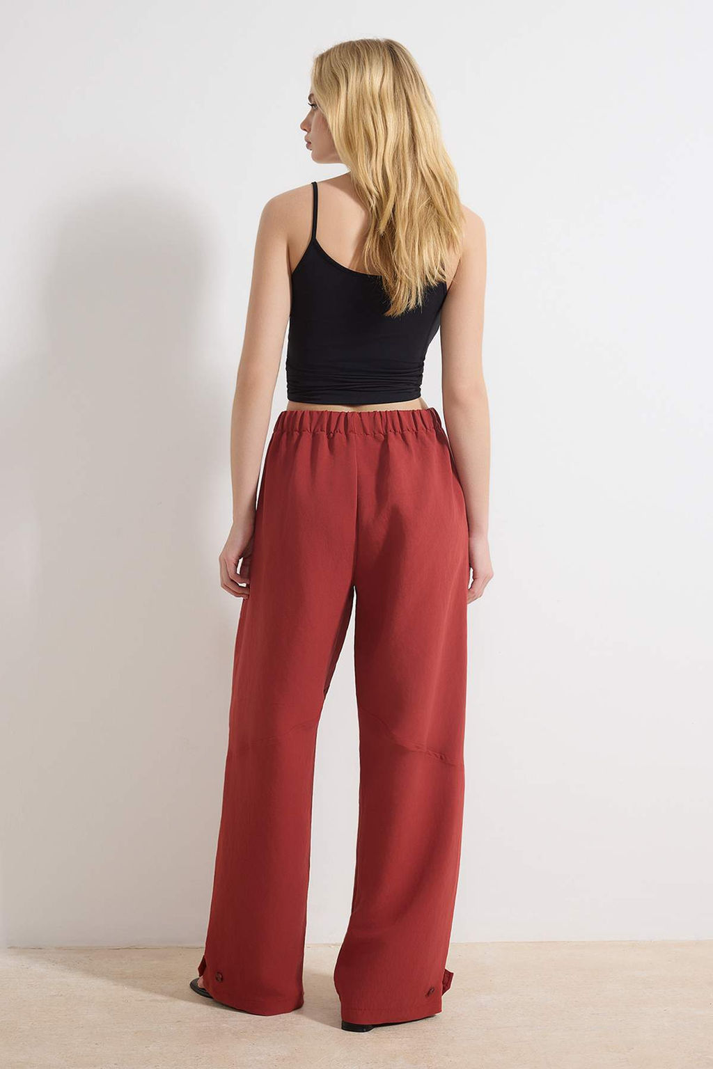 Kiremit Tensel Yumusak Tuseli Beli Lastikli Wide Leg/Genis Paca Pantolon TWOSS26PL00055 - Trendyolmilla фото 4
