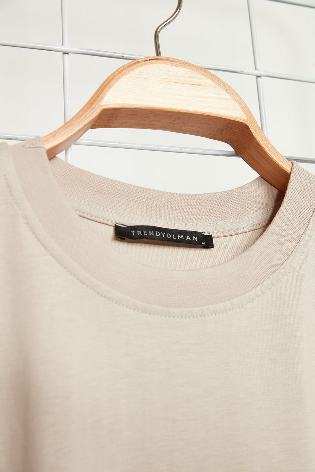 Trendyolmilla Man Tas Bisiklet Yaka K?sa Kol Sehir-Fotograf Bask?l? %100 Pamuklu T-Shirt TMNSS23TS00157  фото 5