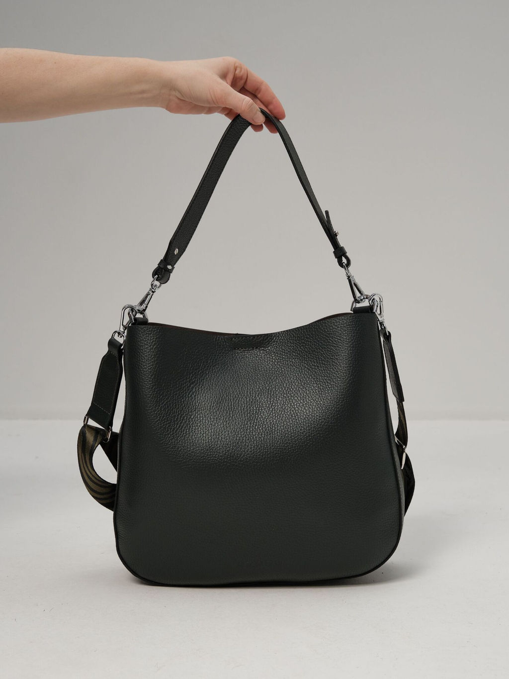 Сумка кожаная на плечо Azaro 30868 дремучий лес