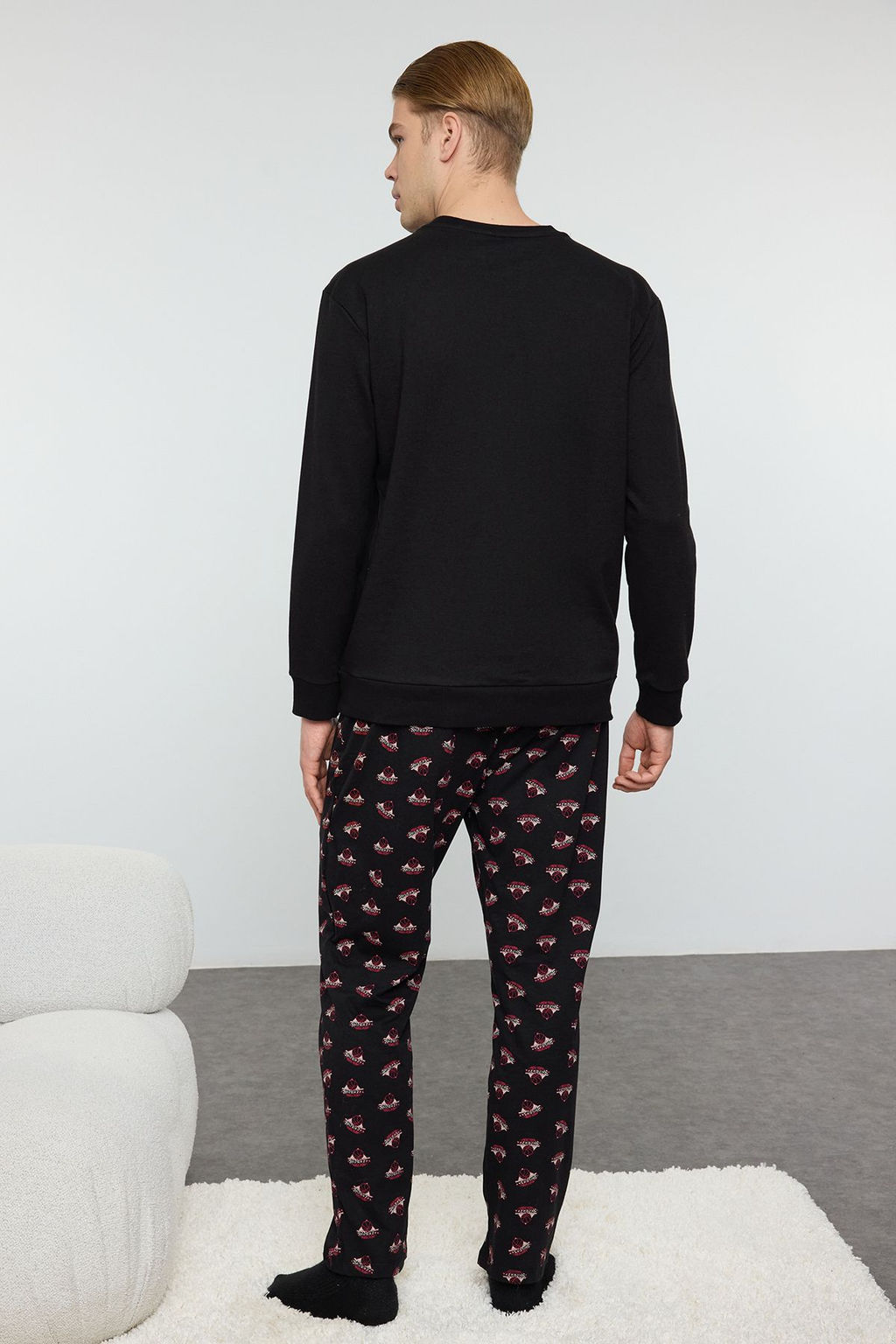 TRENDYOL MAN Siyah Regular Fit Bask?l? Etiketli Orme Pijama Tak?m? TMNAW25PT00012 - Trendyolmilla фото 4