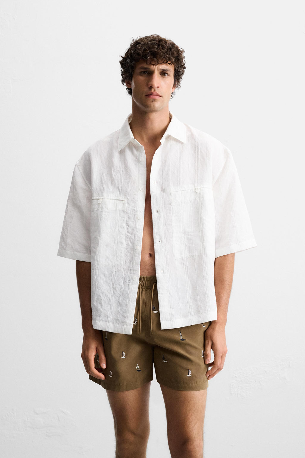EMBROIDERED MID-LENGTH SWIMMING TRUNKS - Zara фото 2