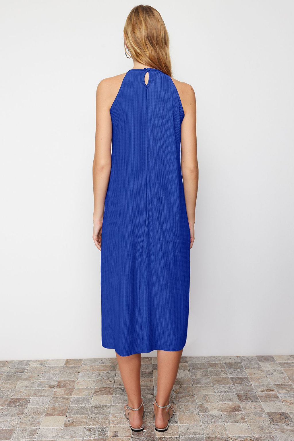 Saks Shift/Duz S?f?r Kol Midi Piliseli Orme Elbise TWOSS23EL00752