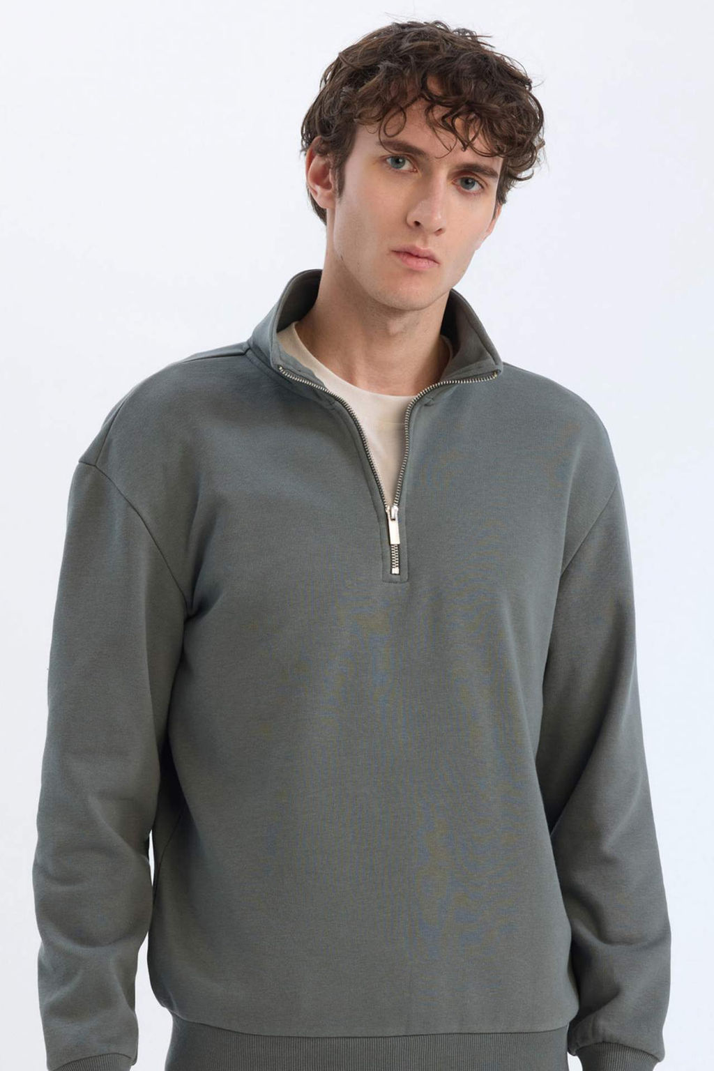 Comfort Regular Fit Rahat Kal?p Dik Yaka Fermuarl? Kal?n Basic Duz Sweatshirt - Defacto фото 9