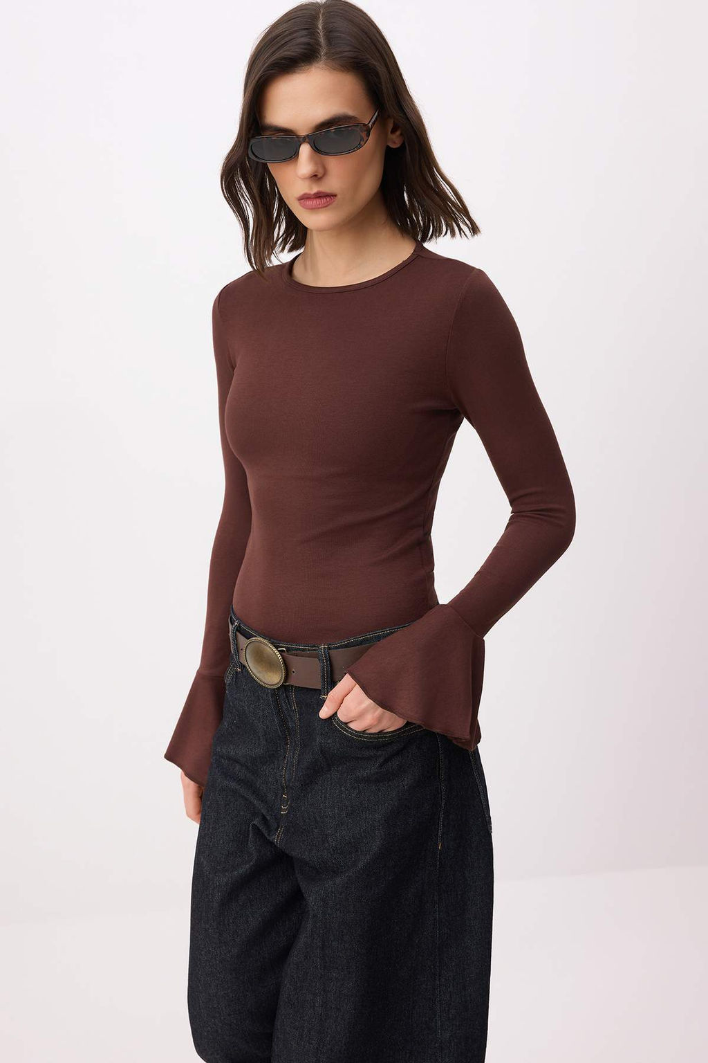 Kahverengi Fitted/Vucuda Oturan Volanl?/F?rf?rl? Yumusak Orme Bluz TWOSS26BZ00152