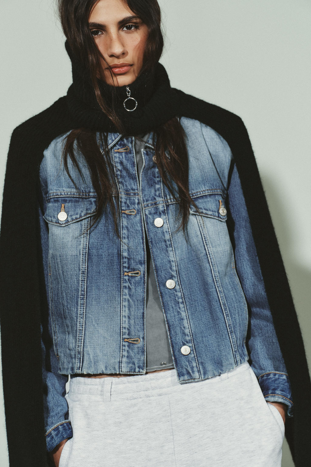 KNIT SCARF WITH TURTLENECK