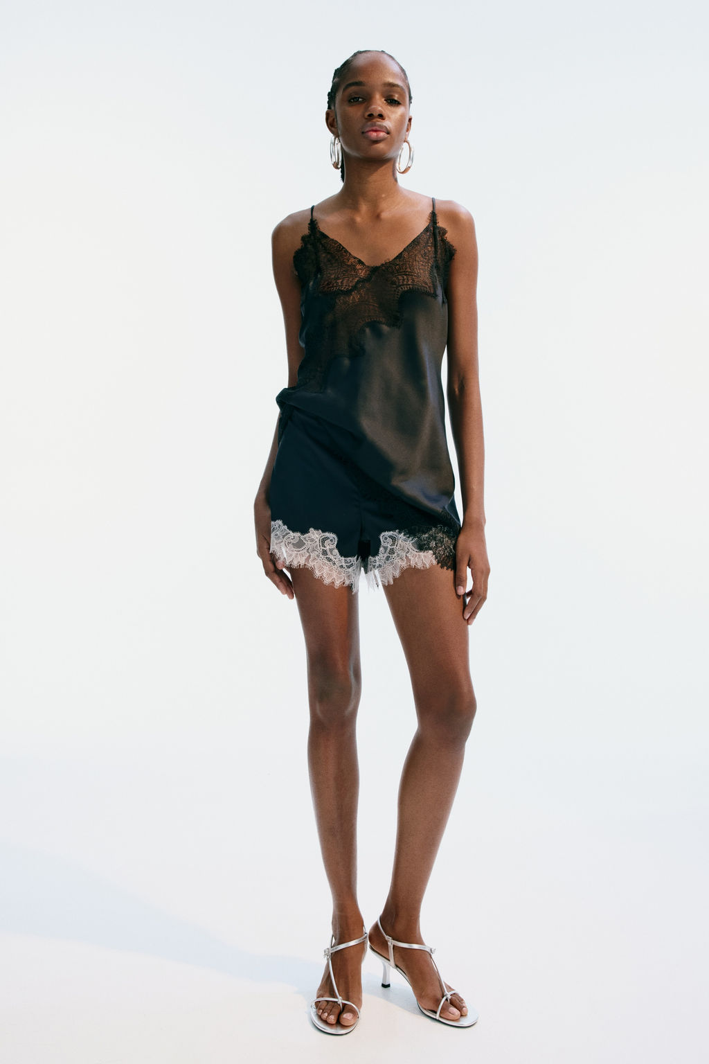 Top de sat?n con tirantes finos y ribete de encaje - H&m фото 7