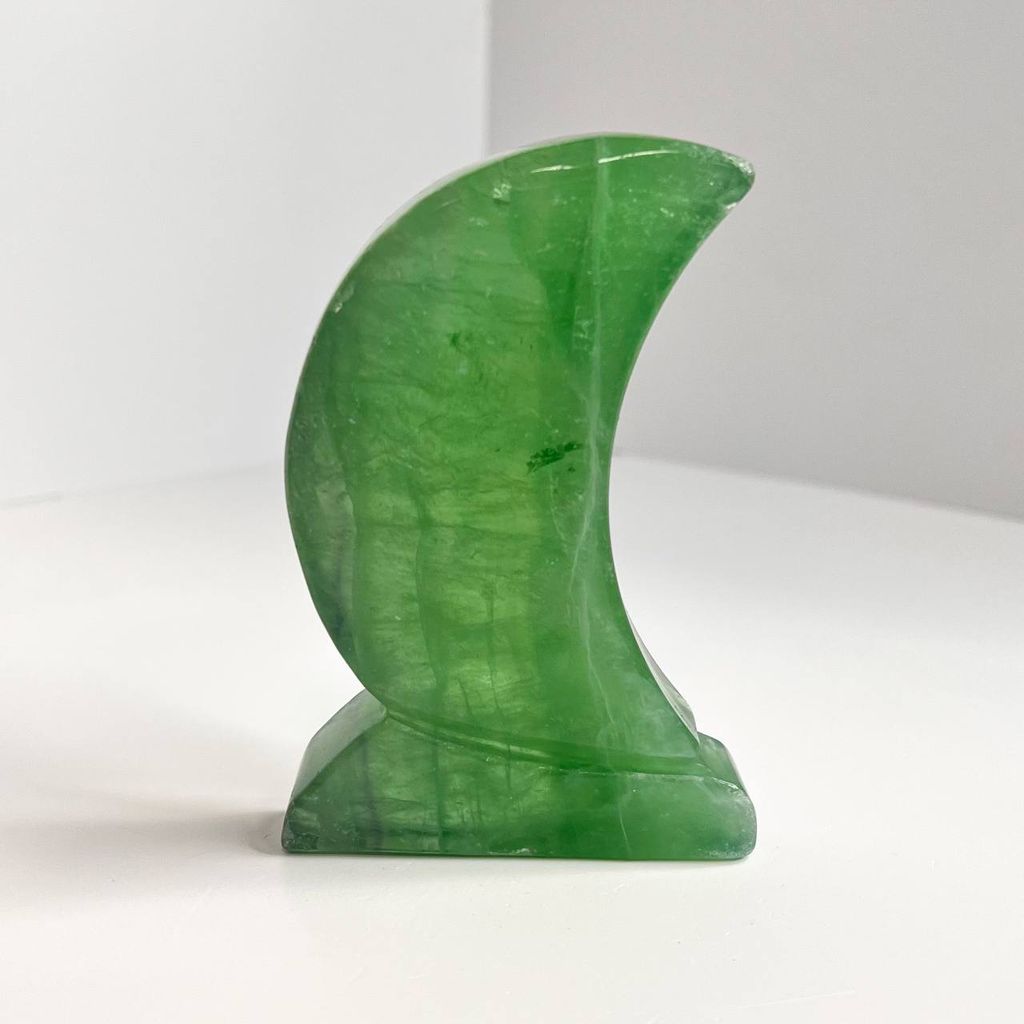 Месяц из Флюорита - Радуга самоцветов фото 2