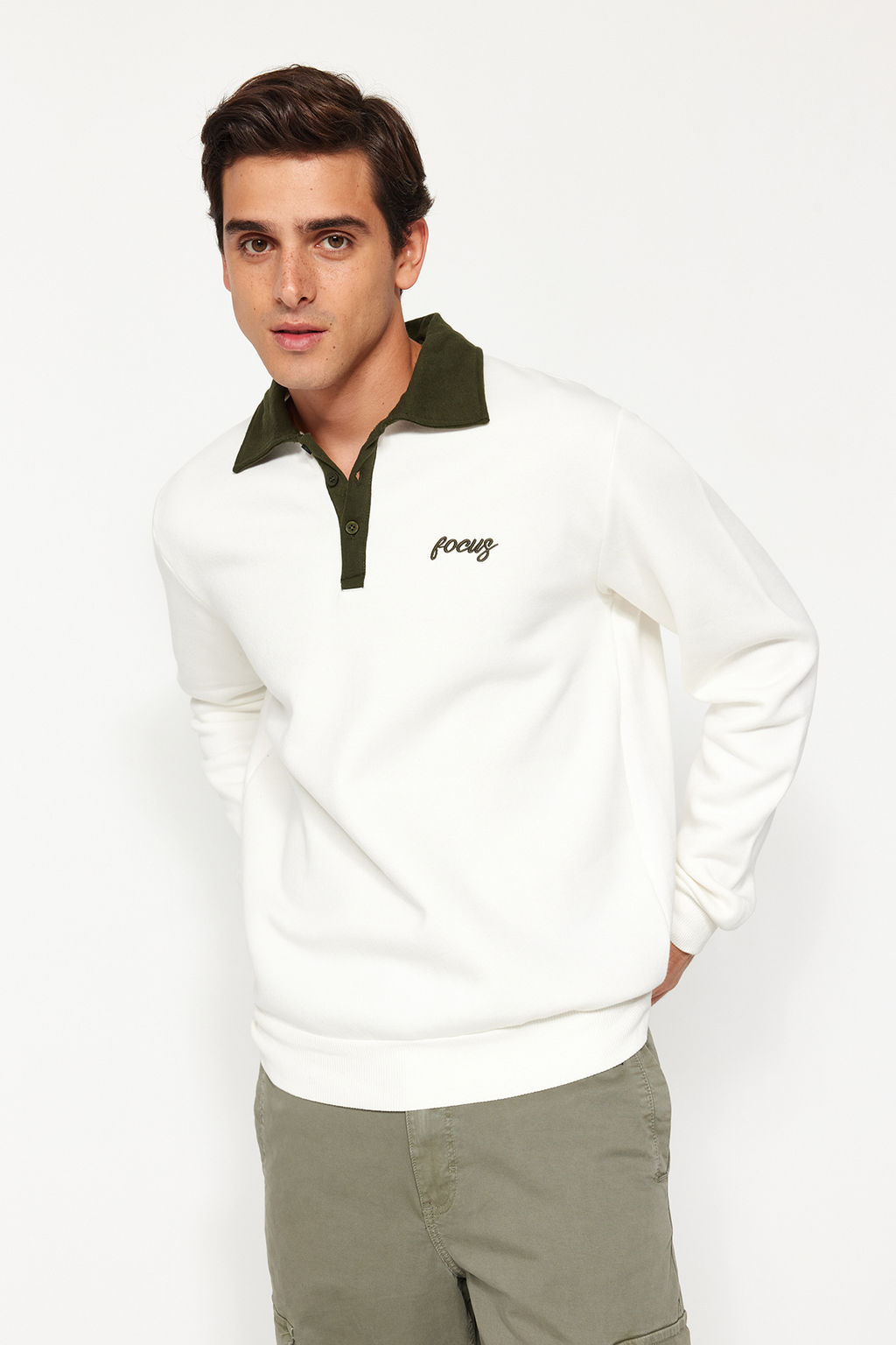 TRENDYOL MAN Ekru Regular/Normal Kesim Polo Yaka Nak?sl? Ici Polar/S?cak Tutan Sweatshirt TMNAW24SW00241 - Trendyolmilla фото 4