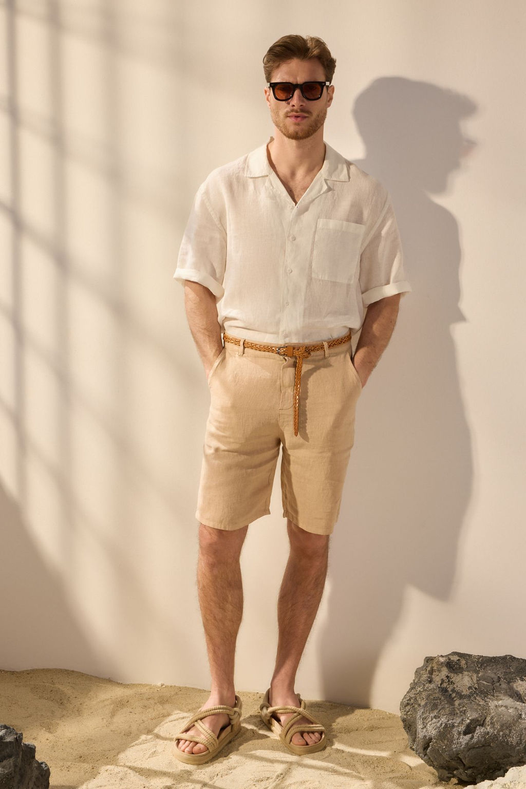 Trendyolmilla Man Vizon Limited Edition %100 Keten Regular Fit Sort&Bermuda TMNSS25SR00049