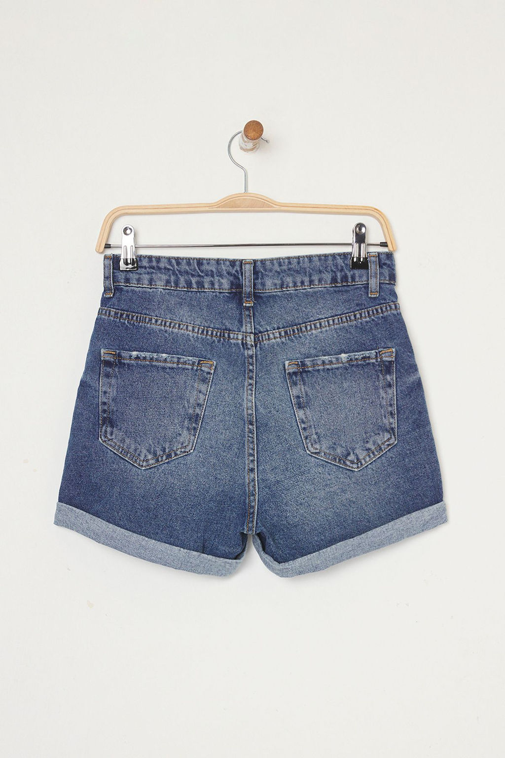 Koyu Mavi Yuksek Bel Paca Katlamal? Mini Denim Sort TWOSS25SR00170