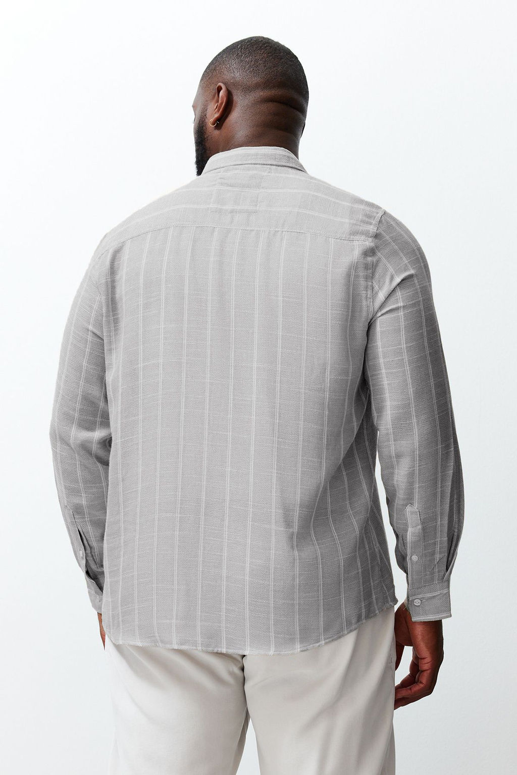 Tas Regular Fit Rahat Dugmeli Yaka Cizgili Buyuk Beden Gomlek TMNSS23GO00095 - Trendyolmilla фото 22