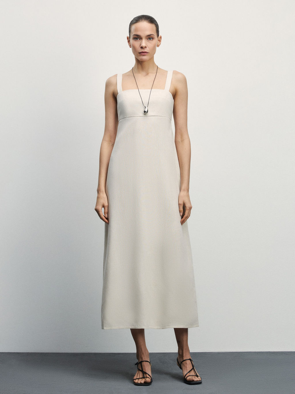 Платье миди изо льна / Zarina  фото 2