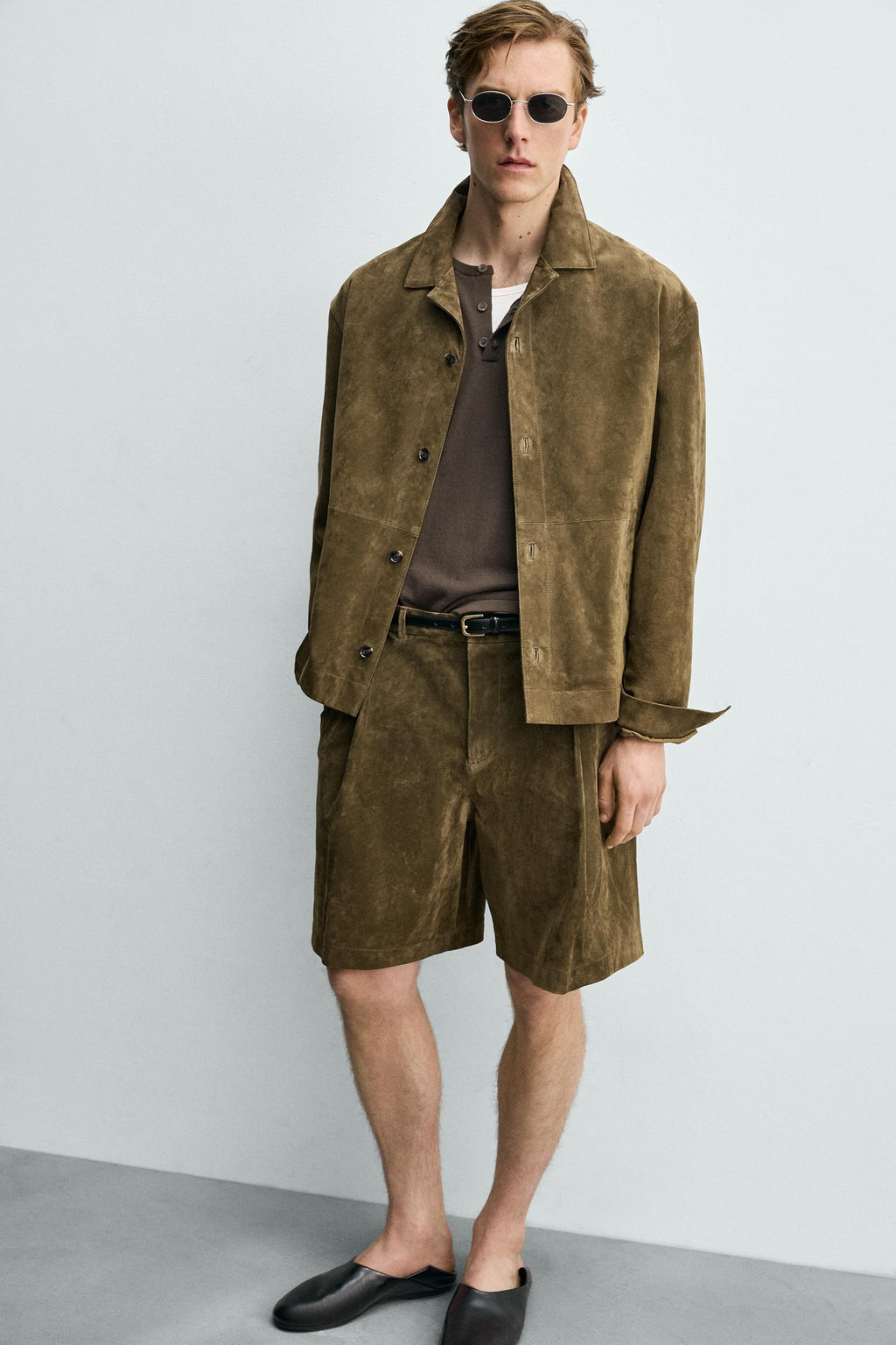 BERMUDA RELAXED FIT PIEL ANTE / Khaki