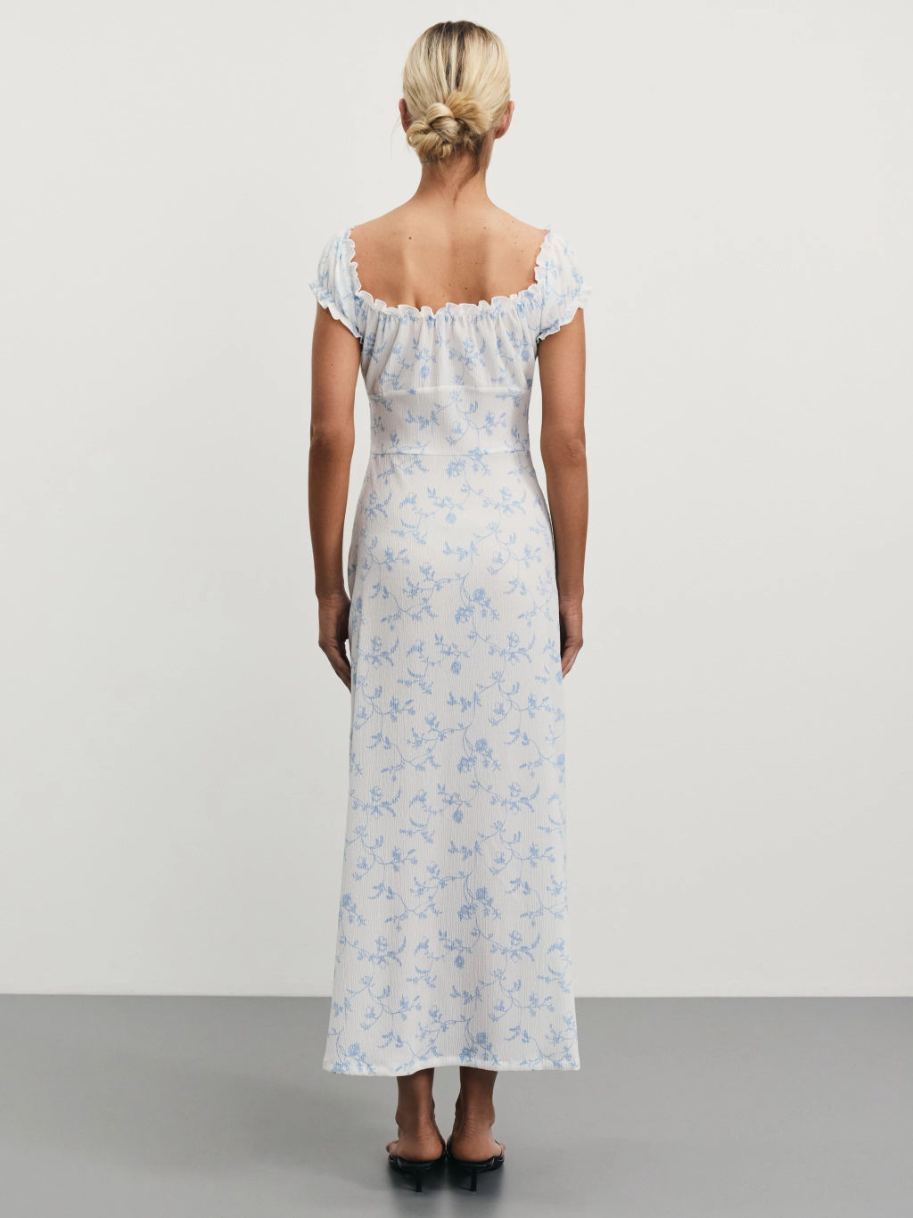 Платье миди с цветочным принтом / Zarina фото 4