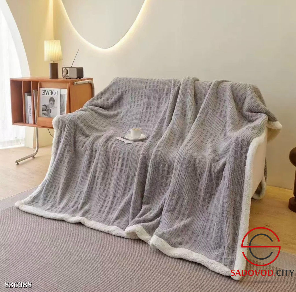 Плед из велсофта в подарочной упаковке