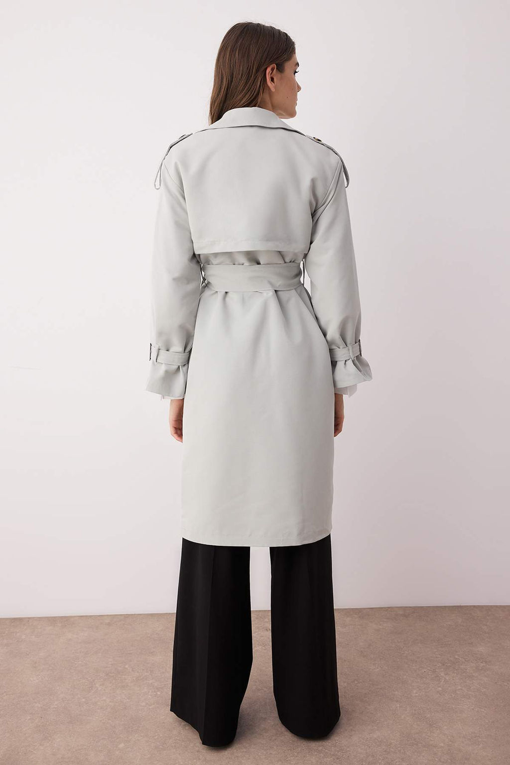 Trendyolmilla Haki Kemerli Ruzgarl?k Detayl? Su Itici Uzun Trenckot TWOSS21TR0005  фото 91