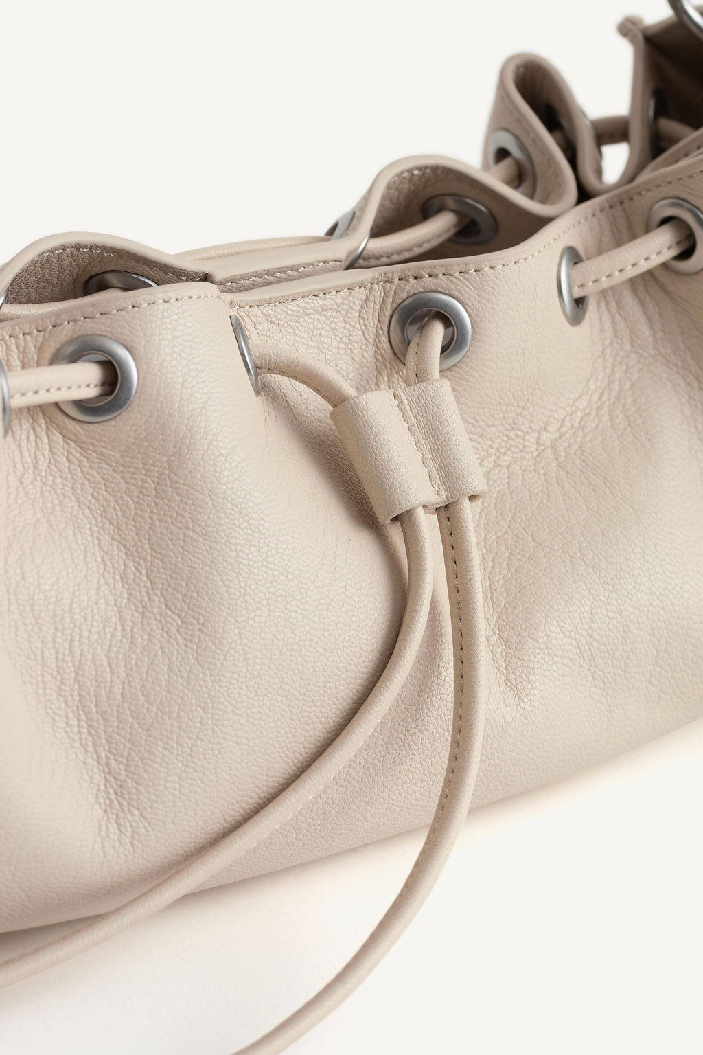 LTHR SHLDR BG 16 / blanco - Zara фото 9
