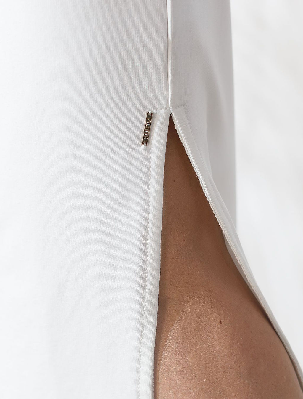 Юбка миди на резинке с разрезами из футера двухнитки с эластаном - Vilatte фото 2