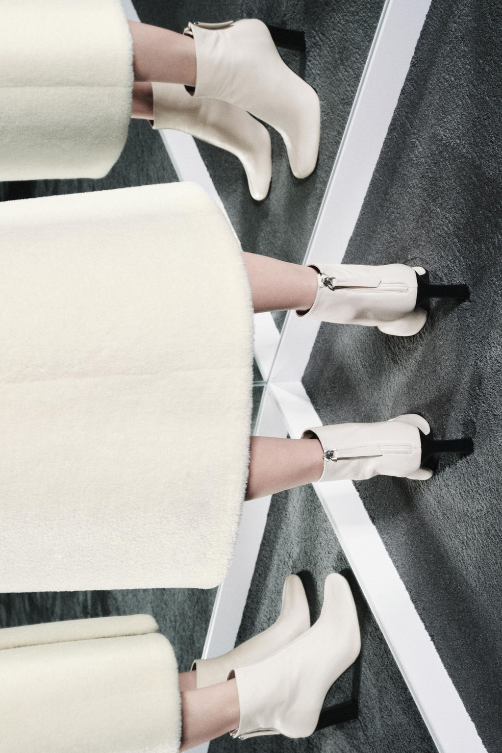 LIMITED EDITION LEATHER HEELED ANKLE BOOTS - Zara фото 5