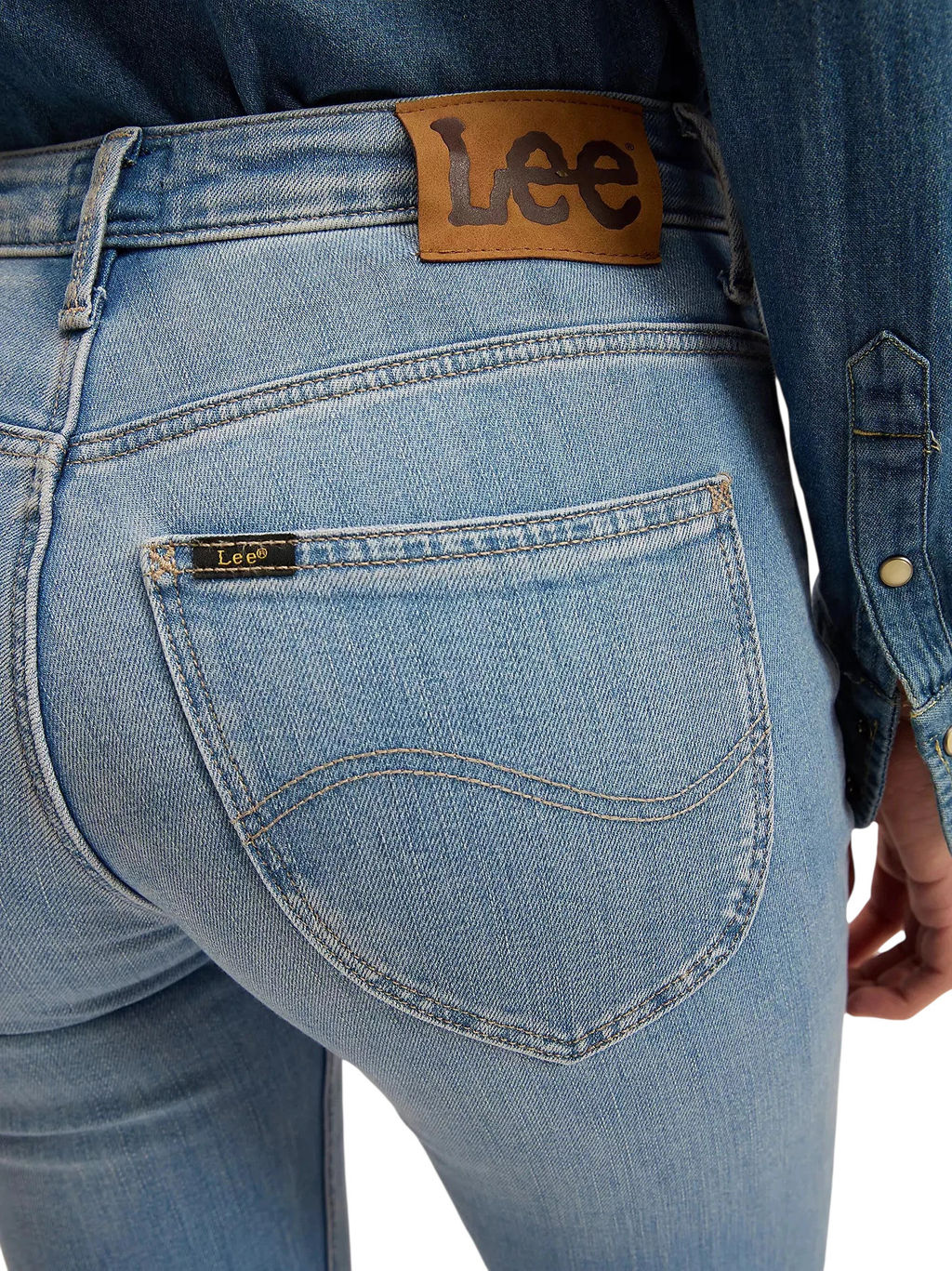 Джинсы женские