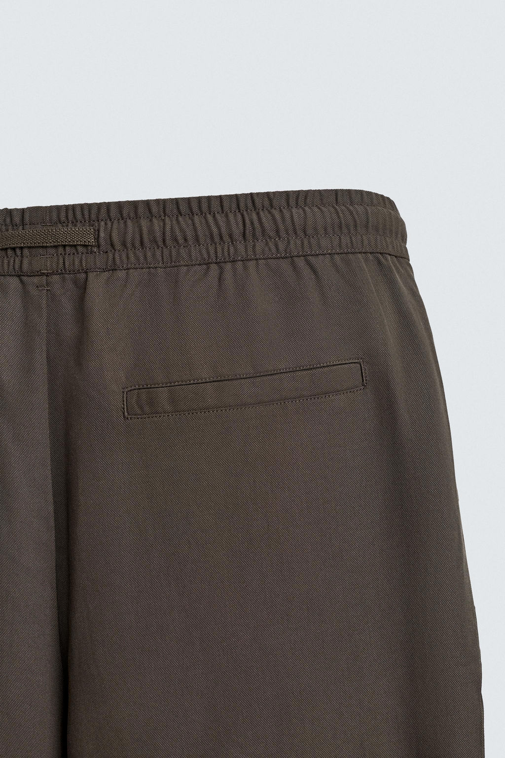 PANTAL?N FLUIDO RELAXED FIT / Marr?n / Topo