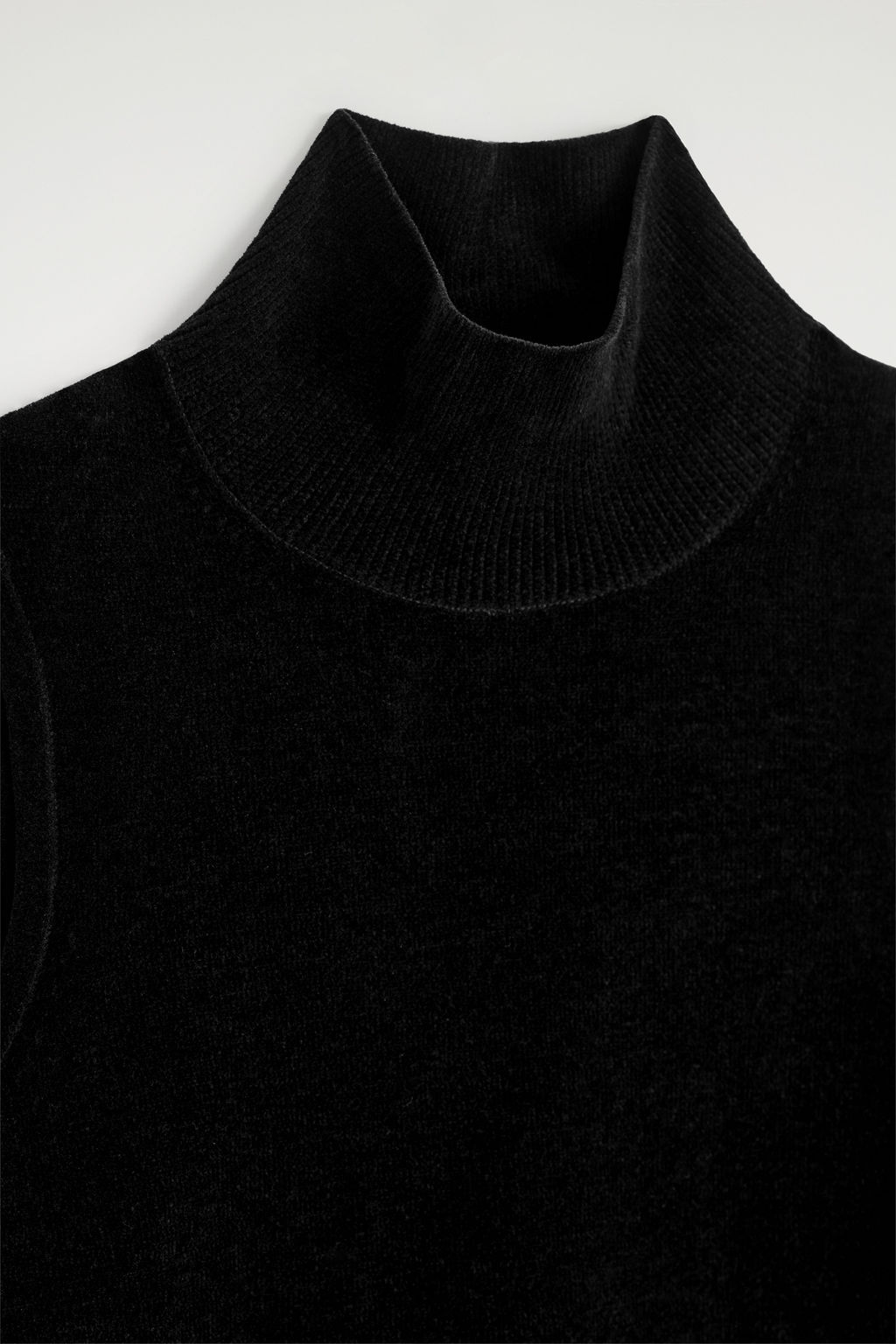 TOP DE CHENILLA SIN MANGAS CON CUELLO ALTO - H&m фото 4