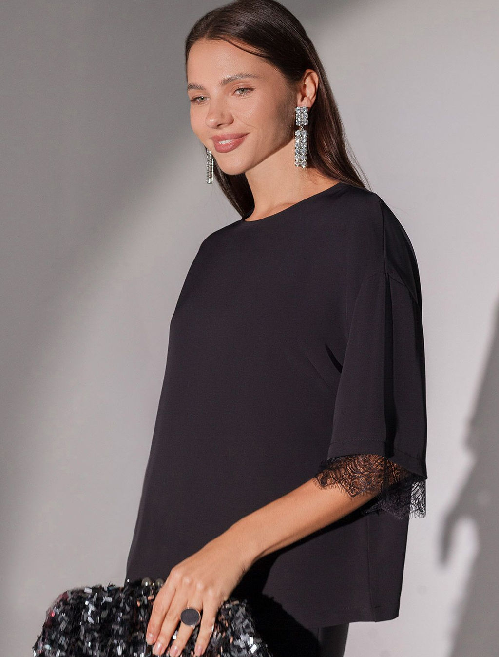 Блузка свободная из креп-шифона с кружевом - Vilatte фото 6