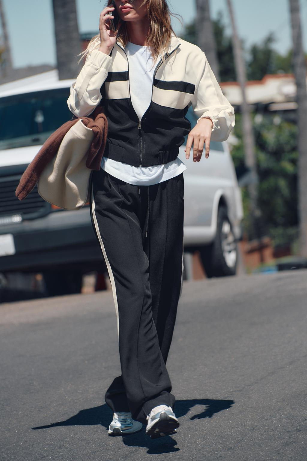 TROUSERS WITH SIDE TAPING