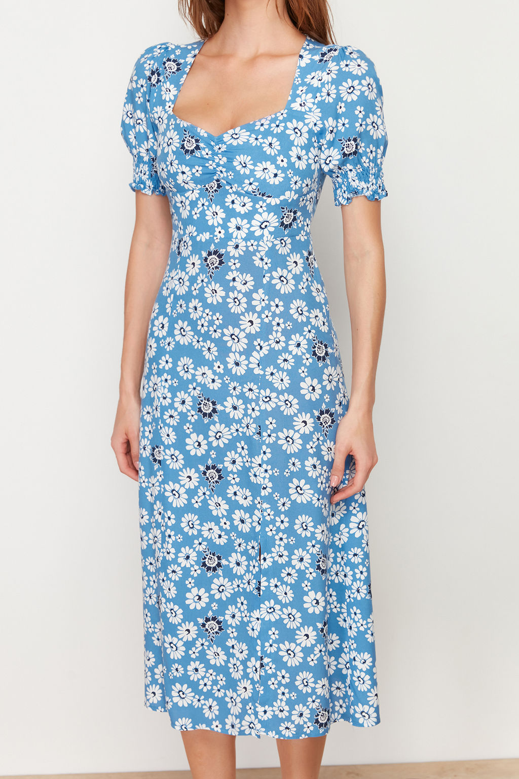 Mavi Cicekli A Kesim Viskon Midi Dokuma Elbise TWOSS24EL00491 - Trendyolmilla фото 4