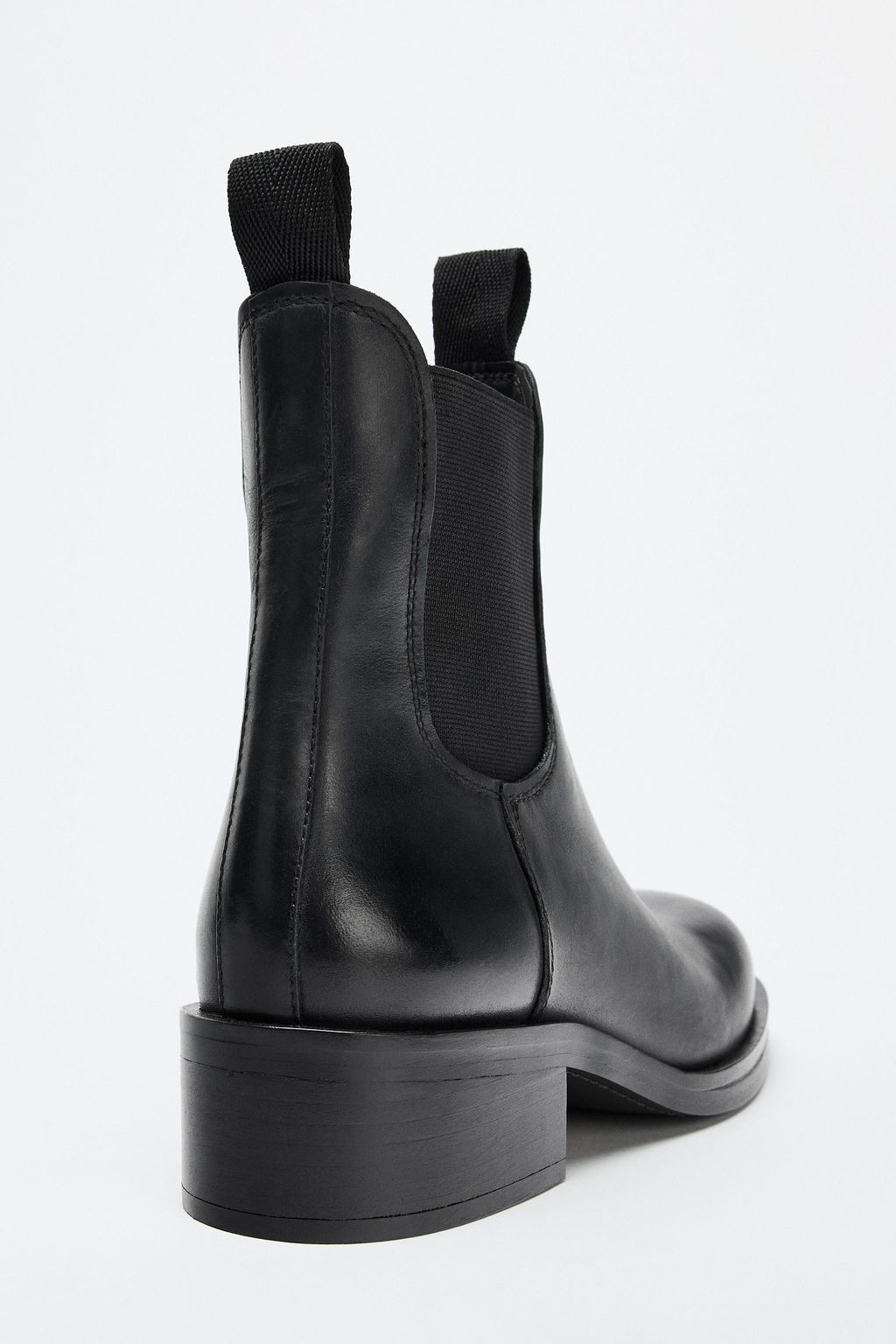 LEATHER ANKLE BOOTS WITH ELASTIC SIDES