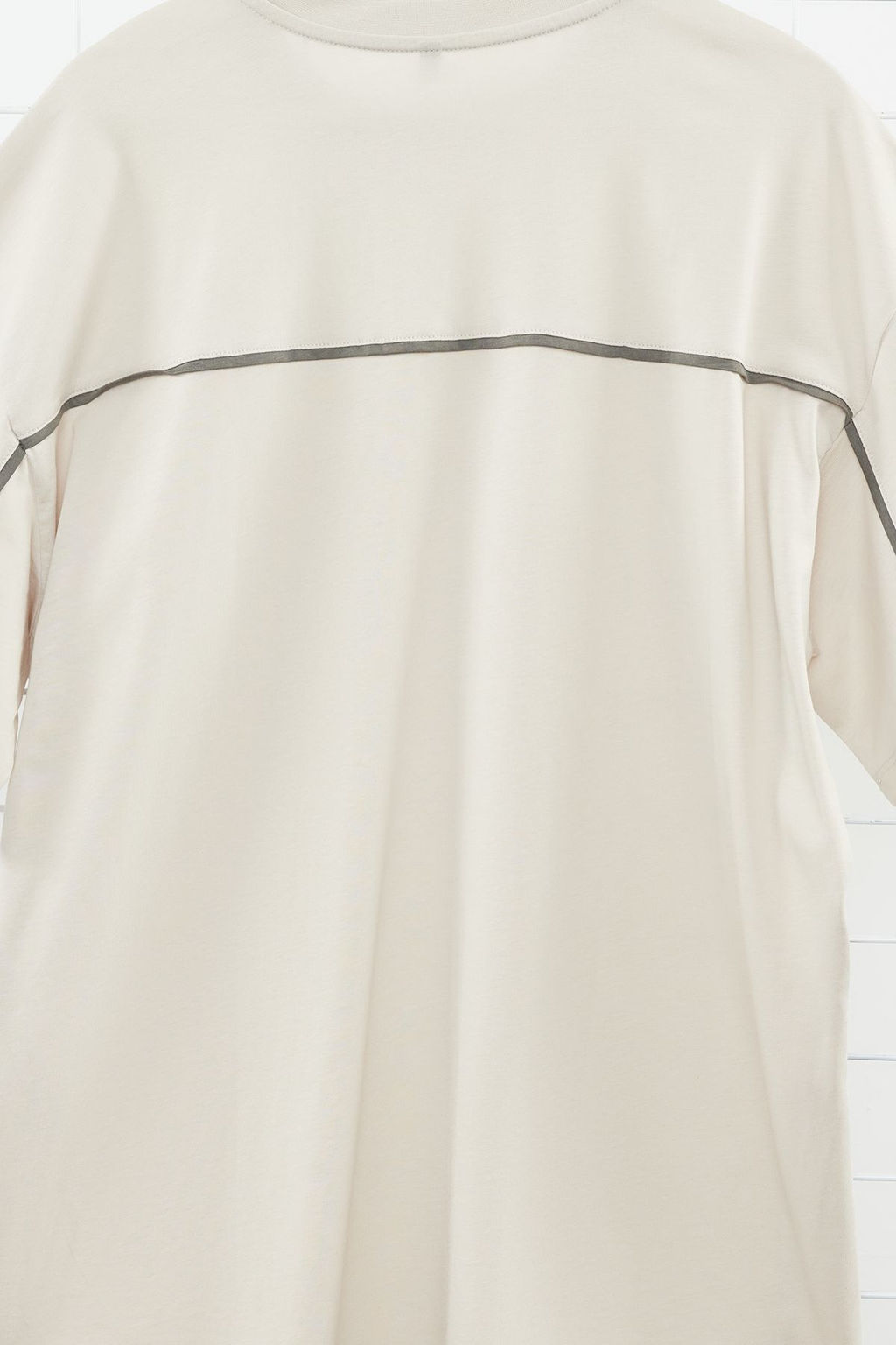 Tas Oversize/Genis More Sustainable Kontrast Biyeli %100 Pamuklu Organik T-shirt TMNSS24TS00180 - Trendyolmilla фото 6