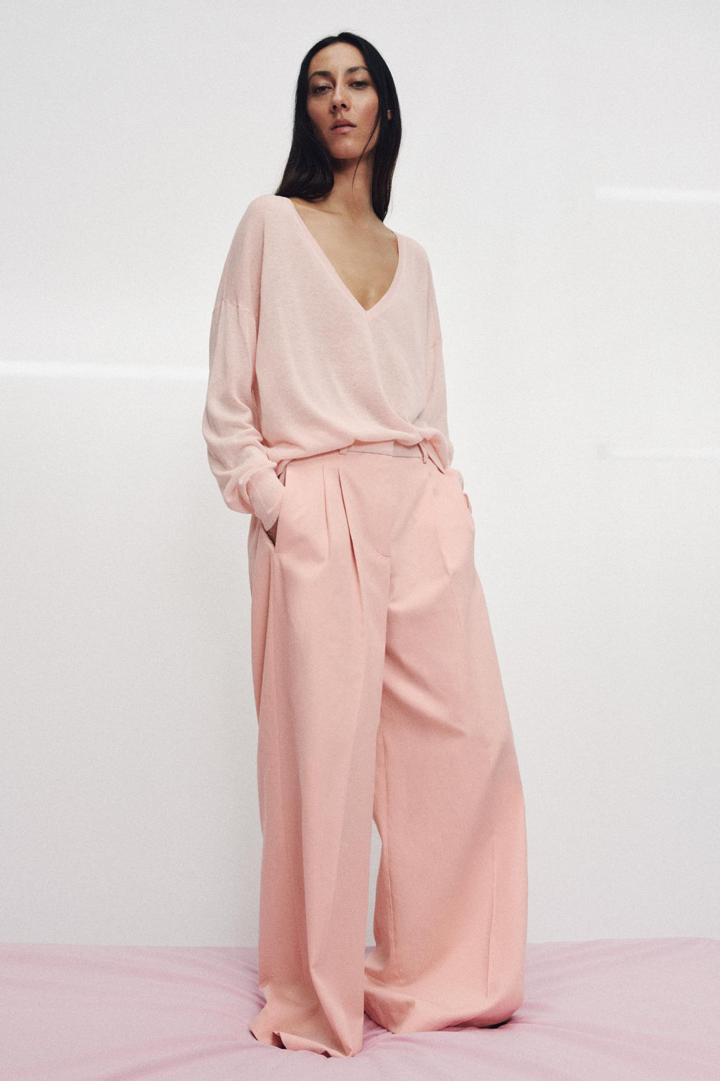 PANTAL?N WIDE LEG PLIEGUES ZW COLLECTION / Rosa pastel - Zara фото 6