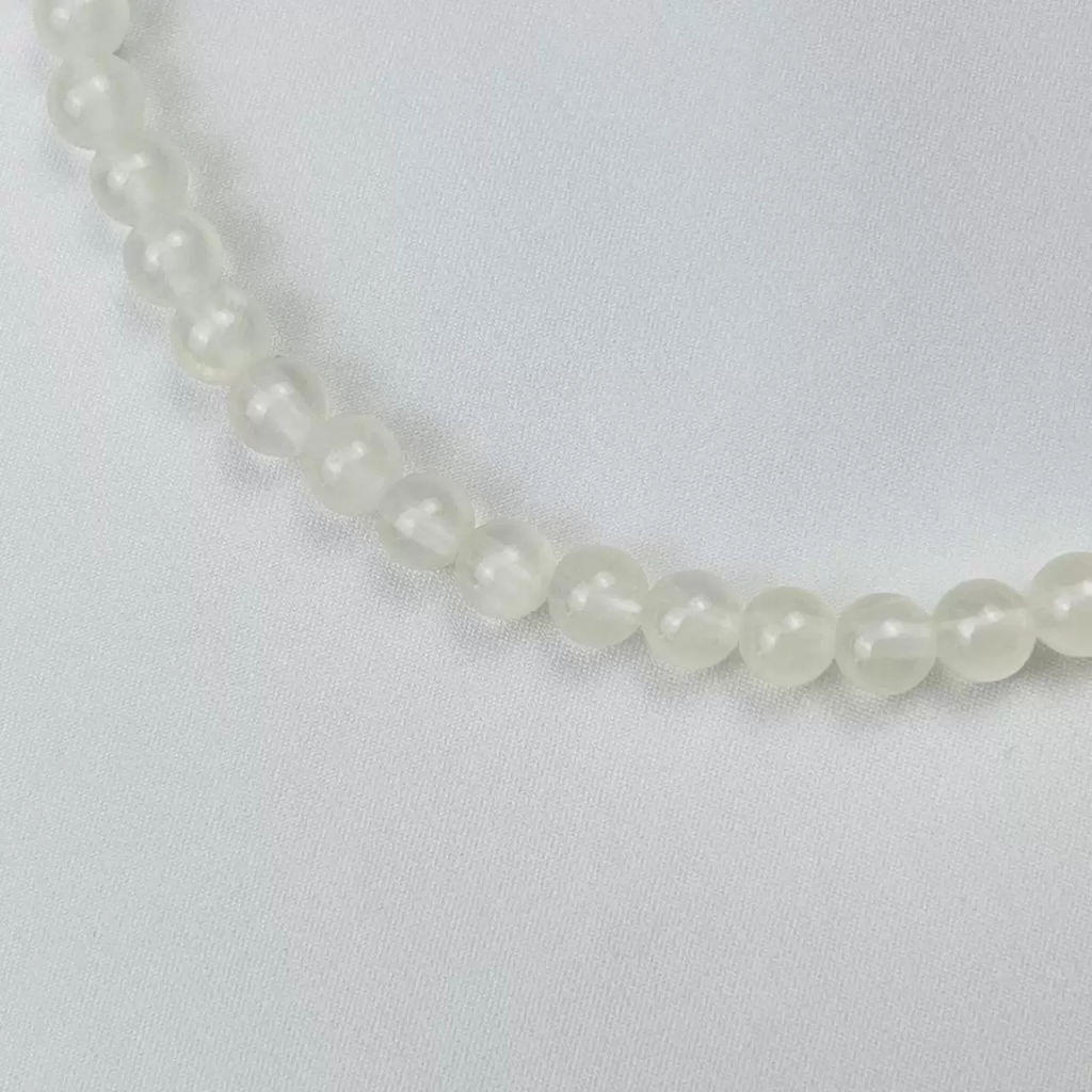 Бусы из Селенита