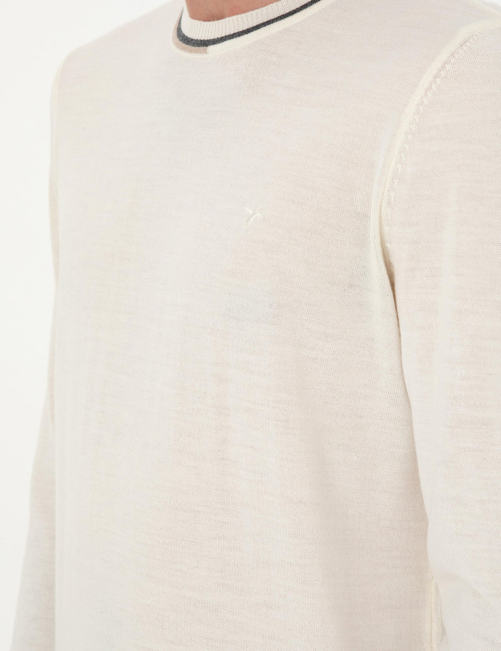 Белый зауженный свитер - Cacharel фото 7