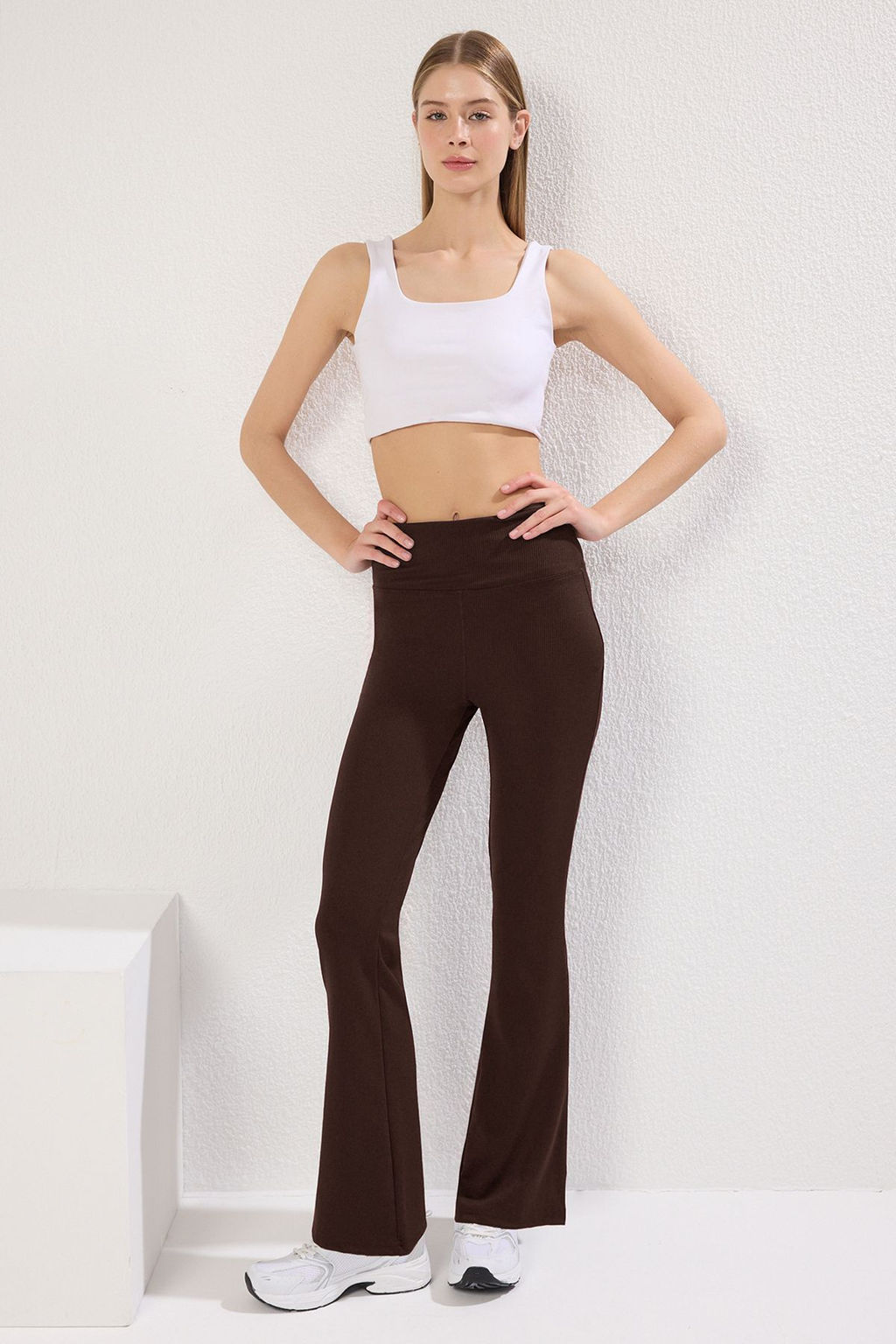 TRENDYOLMILLA Siyah Fitilli Ispanyol Paca Yoga Orme Spor Tayt TWOAW23TY00011  фото 29